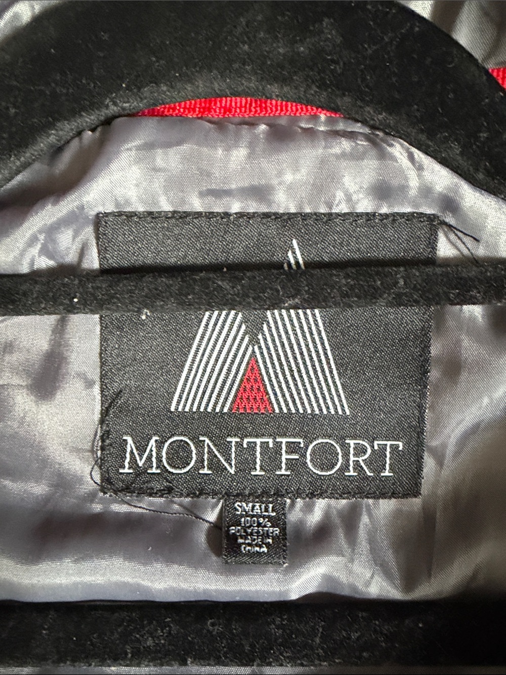 Montfort Men's Hooded Jacket - Picture 2 of 4